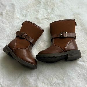 Carters Infant riding boot SIZE 4 brown